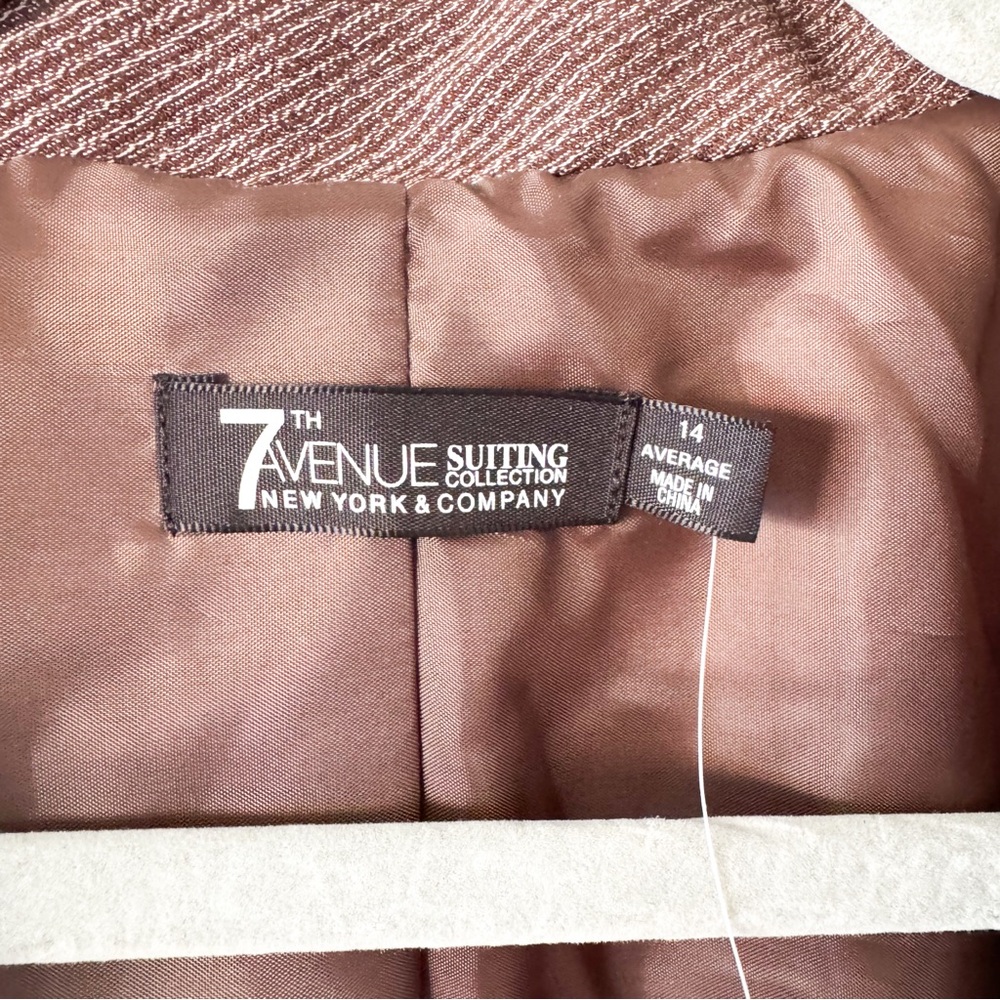 7th Avenue Blazer and Pants Brown Suit Set Chevron Pattern Size 14P - Picture 4 of 13